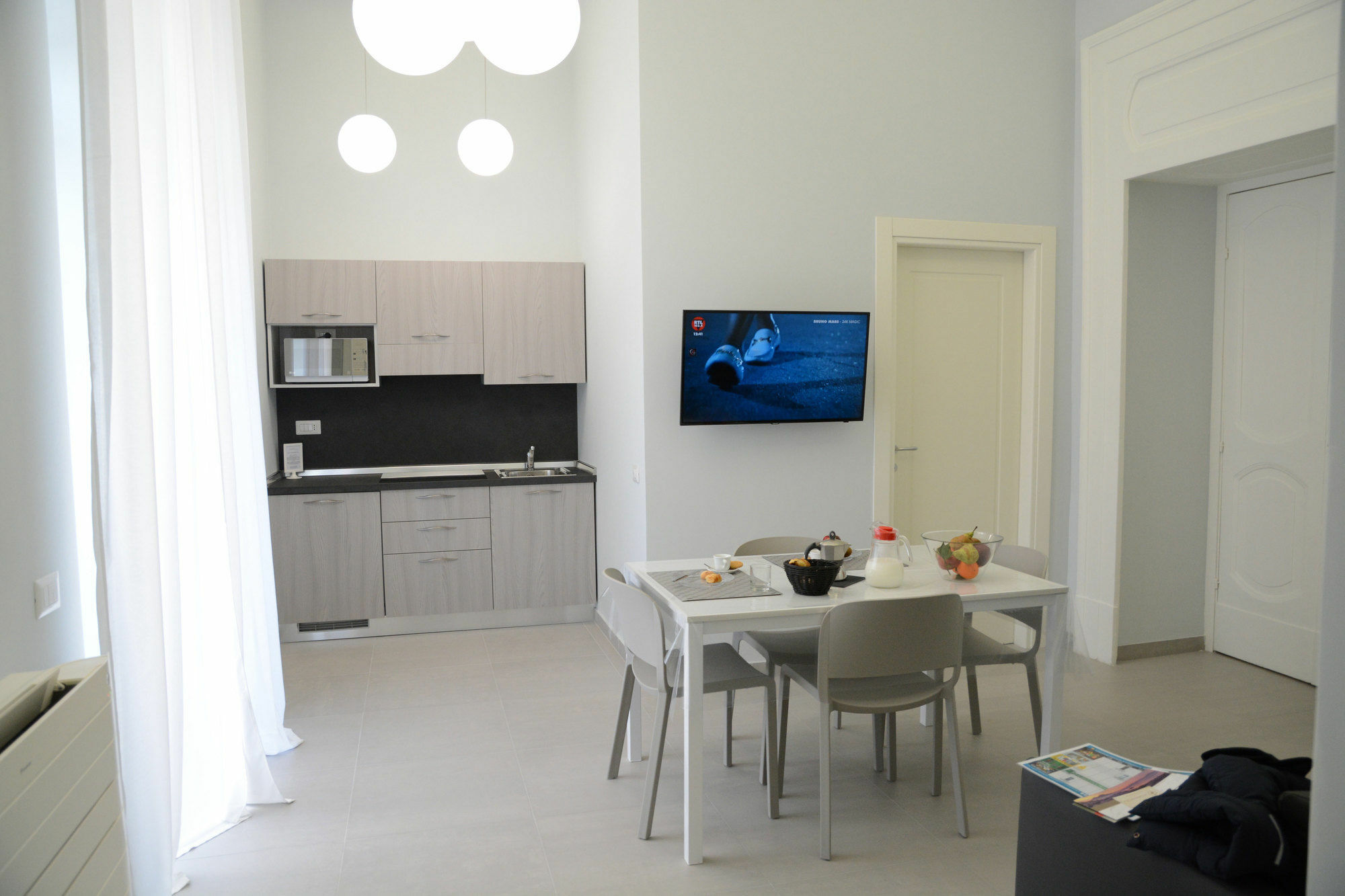 Dioniso'S Luxury Apartments Municipio Наполи Екстериор снимка
