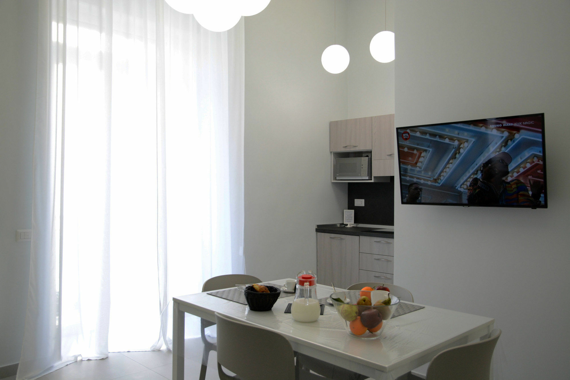 Dioniso'S Luxury Apartments Municipio Наполи Екстериор снимка